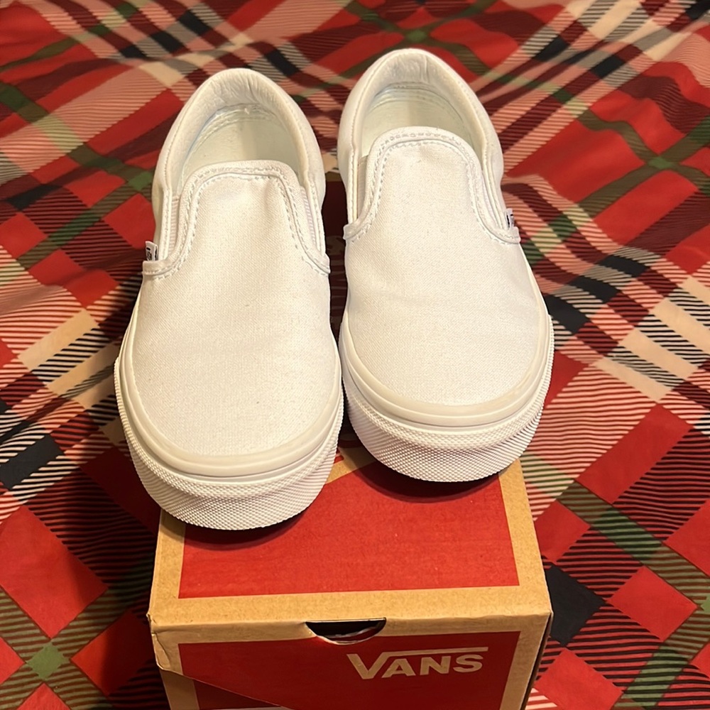 Vans classic slip on sneaker